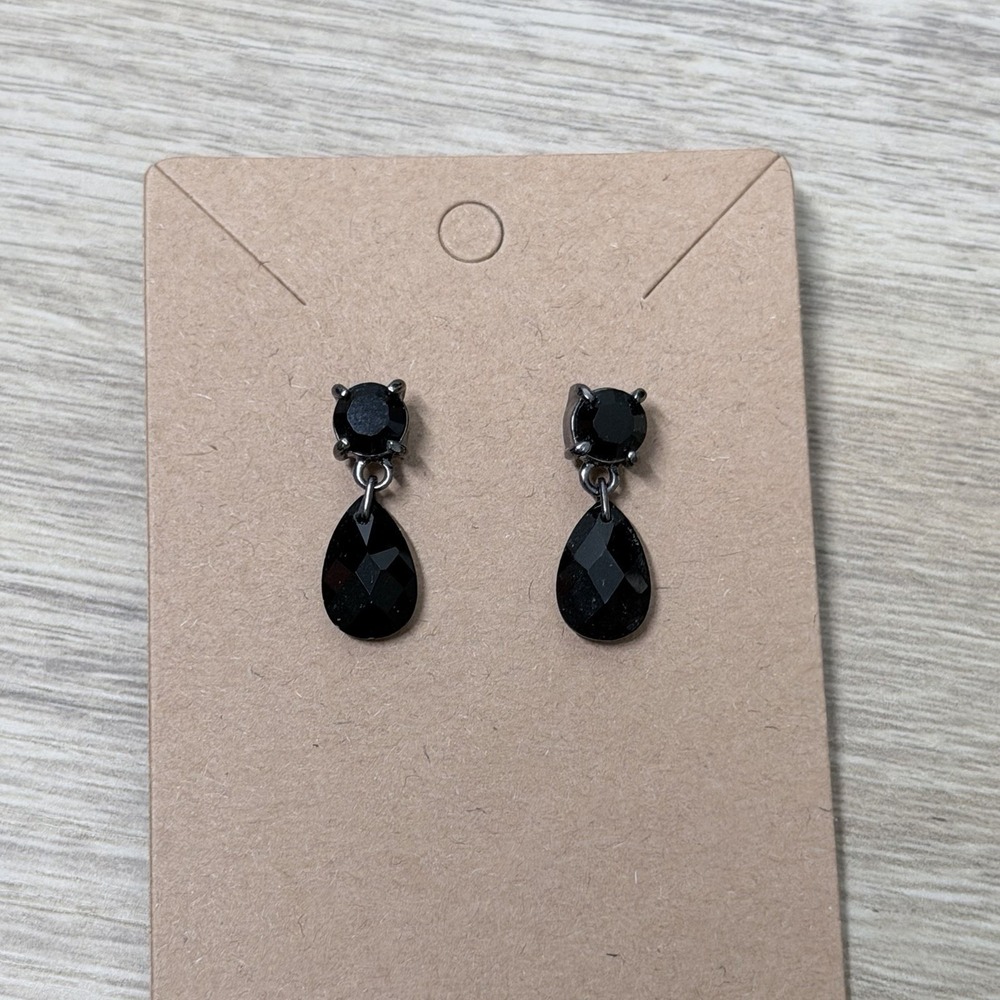 Black Teardrop Dangle Earrings Gothic Coquette Dark Academia Evening Glam